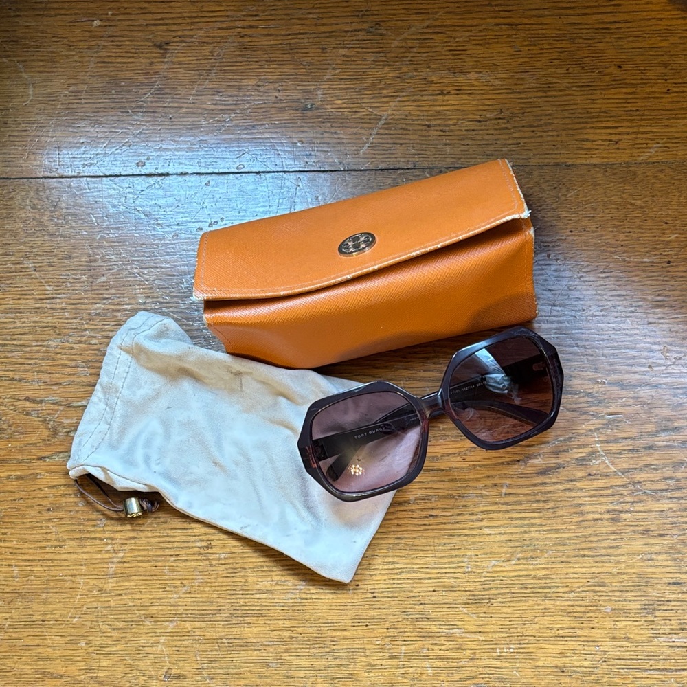 Tory Burch Oversized Square Logo Sunglasses